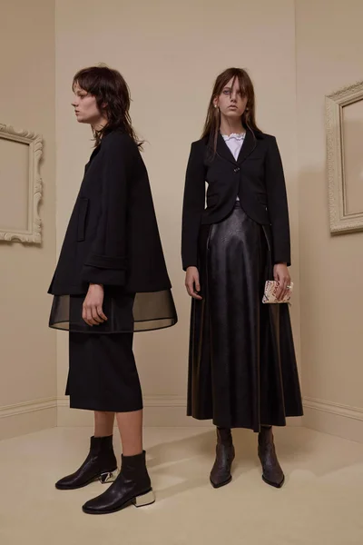 Look 1